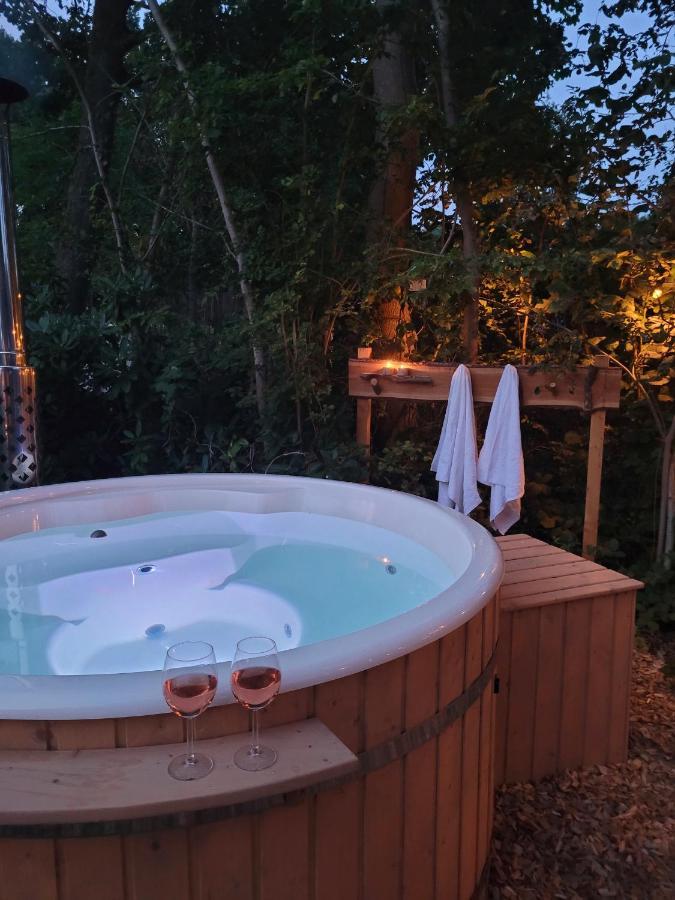 Retro Chic Wellness Met Hottub & Sauna Ewijk Exterior photo