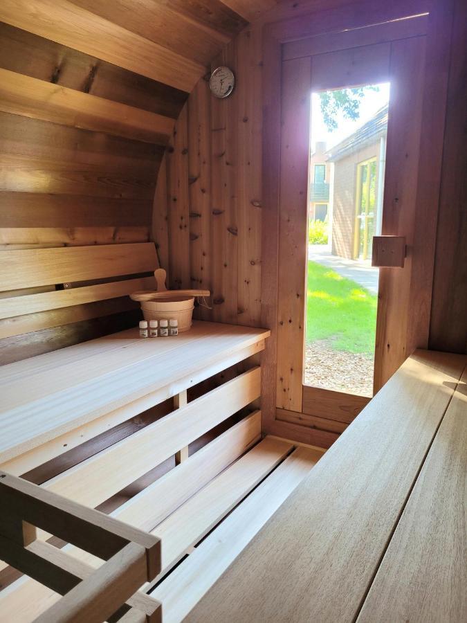 Retro Chic Wellness Met Hottub & Sauna Ewijk Exterior photo